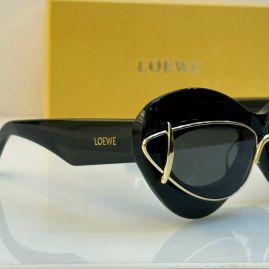 Picture of Loewe Sunglasses _SKUfw55533179fw